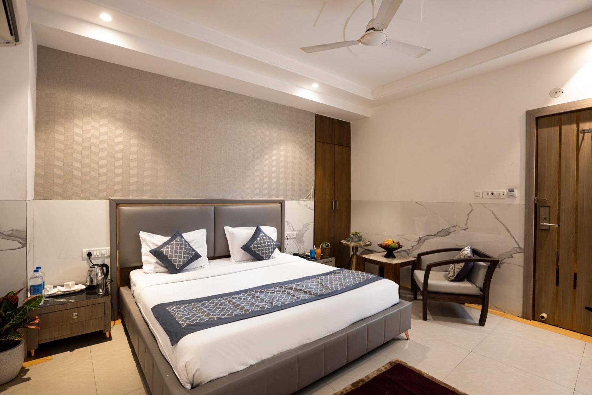 Hotel International Inn By Star Group - Near Delhi Airport Nuova Delhi Esterno foto
