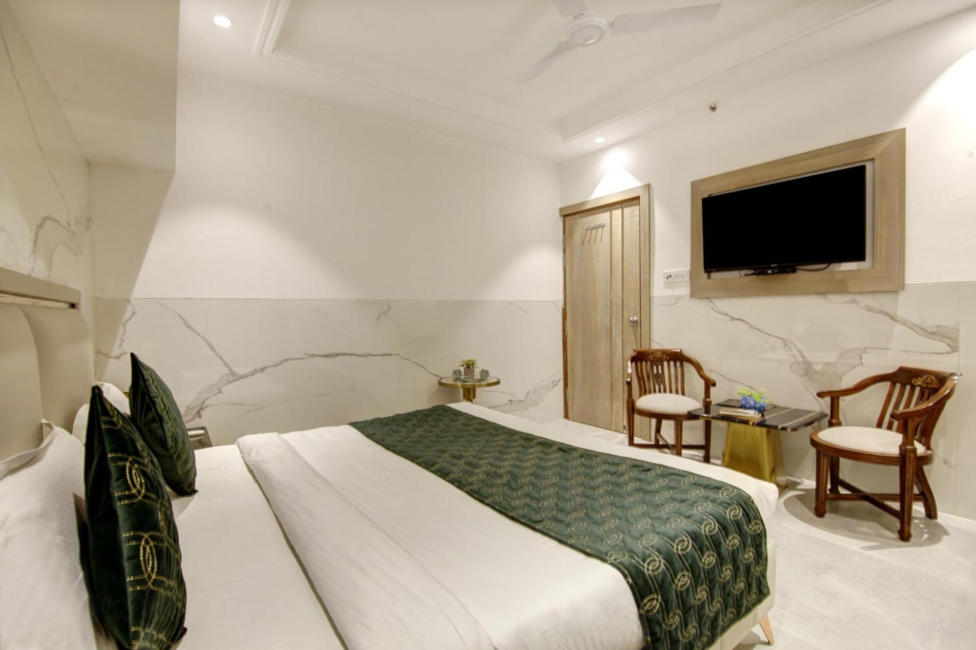 Hotel International Inn By Star Group - Near Delhi Airport Nuova Delhi Esterno foto